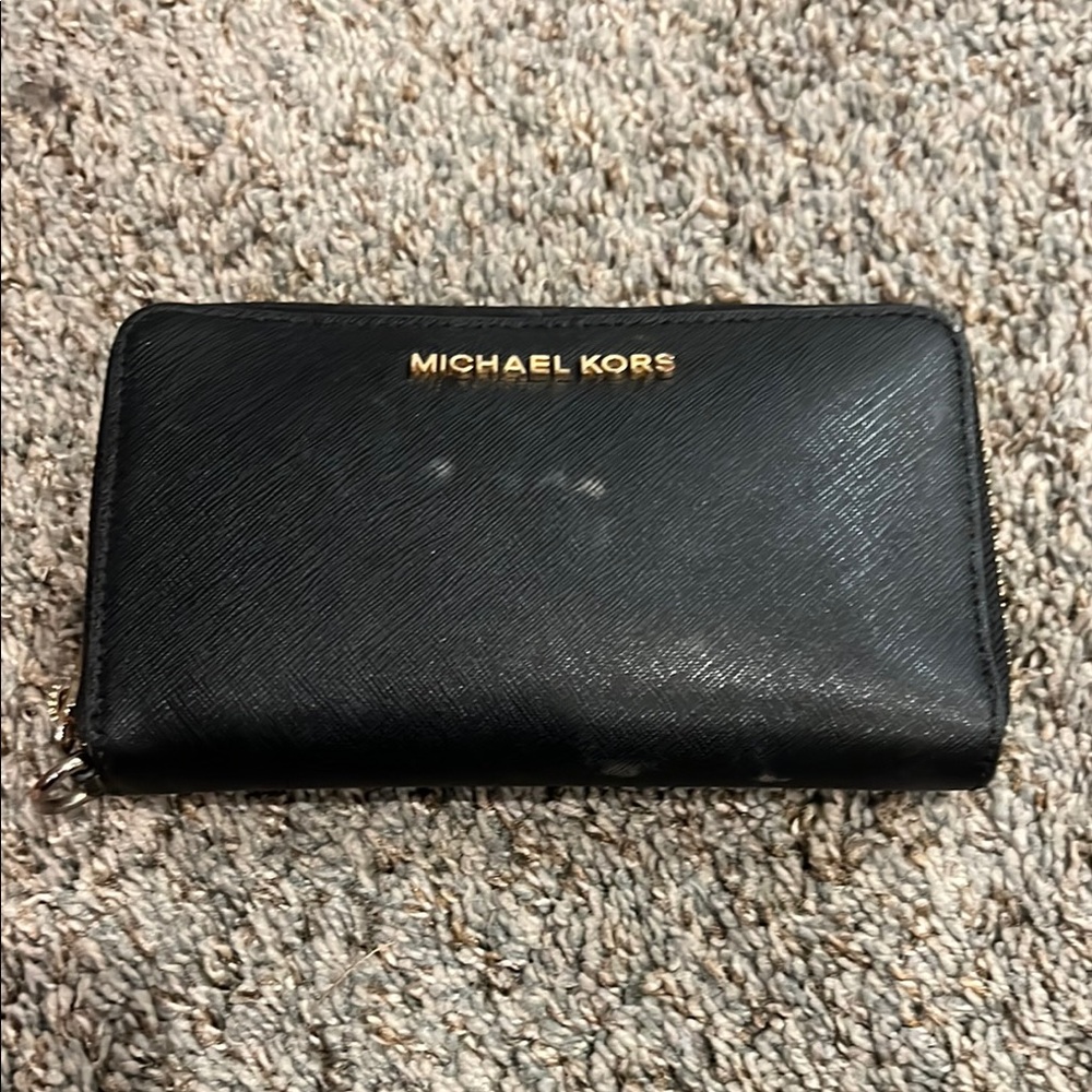 Michael Kors Black and Gold Zip Wallet